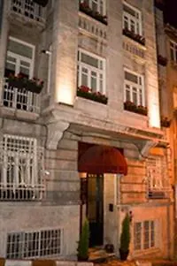Oemer Hayyam Suites